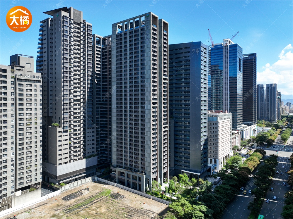 蘿曼蘿蘭-建築外觀